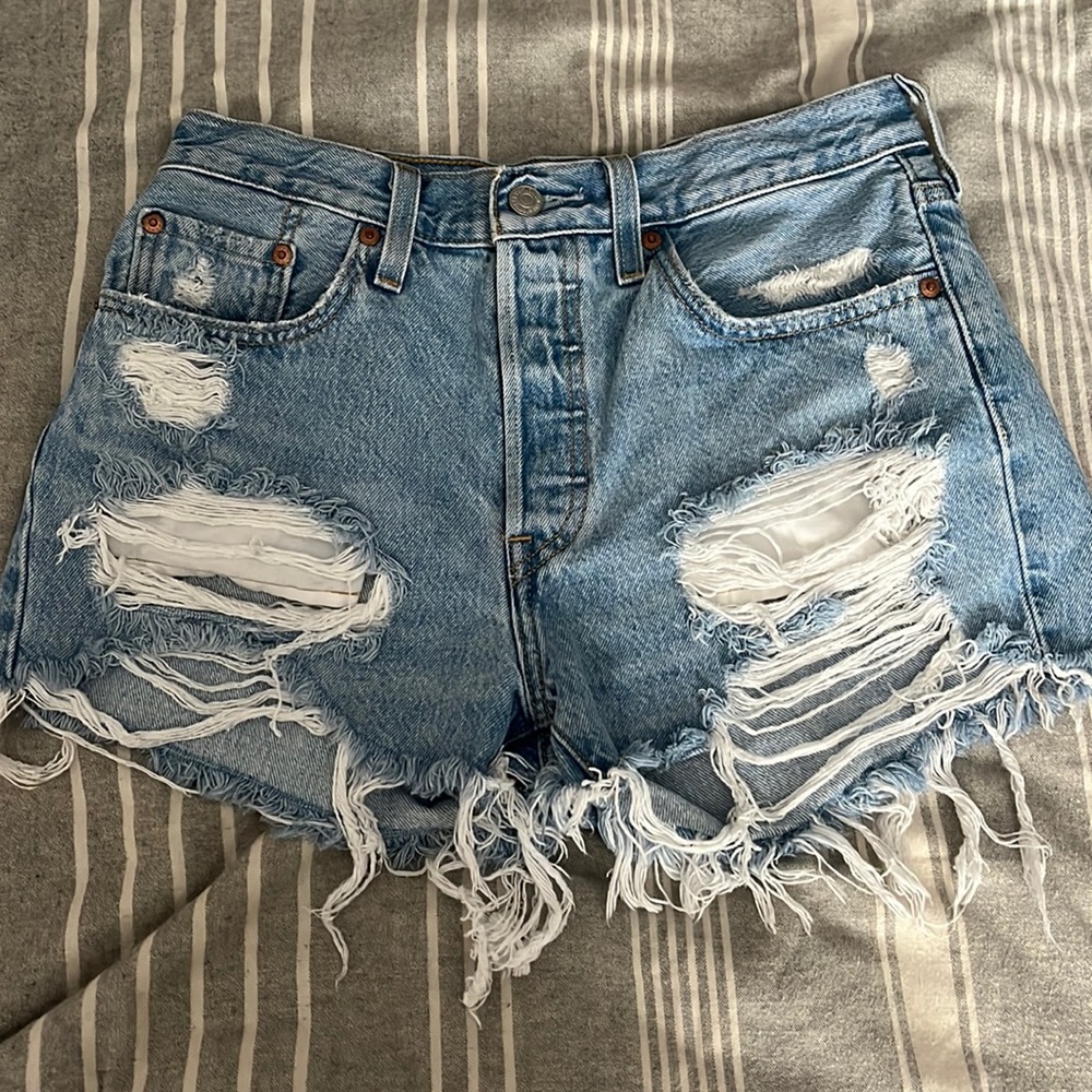 Levi’s shorts
